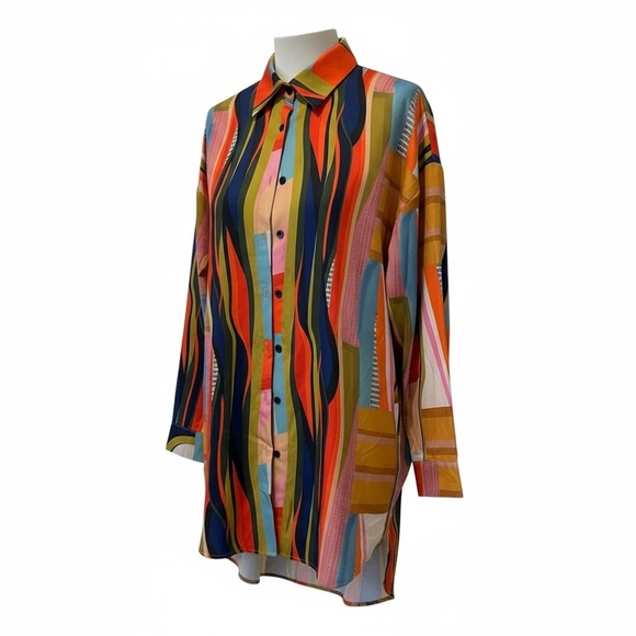 SHEIN Tops - 🎨 Vibrant Abstract Print Button-Up Tunic (L)